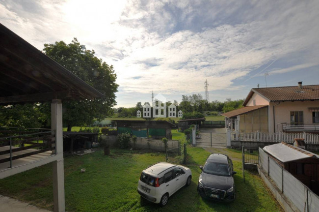 Casa semindipendente in vendita a Lombardore