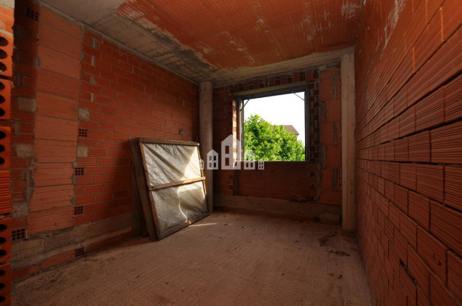 Casa semindipendente in vendita a Lombardore