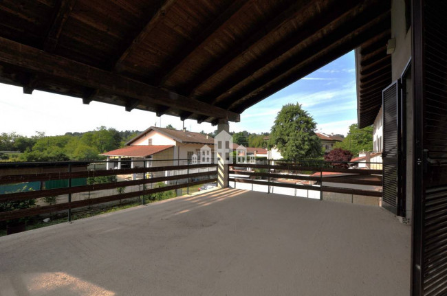 Casa semindipendente in vendita a Lombardore