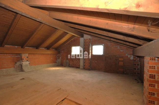 Casa semindipendente in vendita a Lombardore