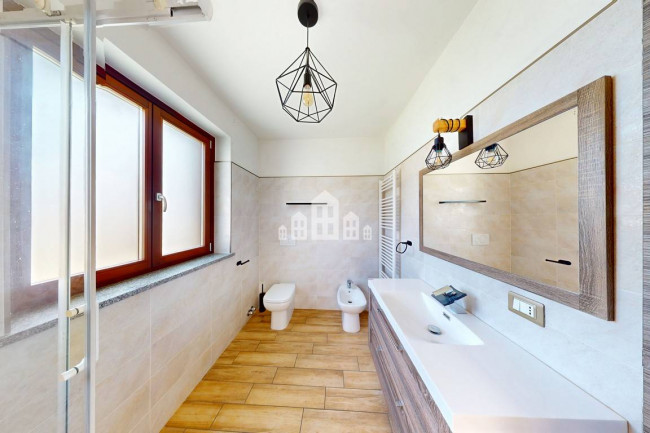 Villa semindipendente in vendita a Perosa Canavese