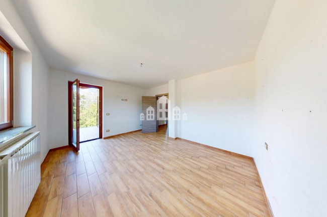 Villa semindipendente in vendita a Perosa Canavese