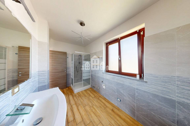 Villa semindipendente in vendita a Perosa Canavese