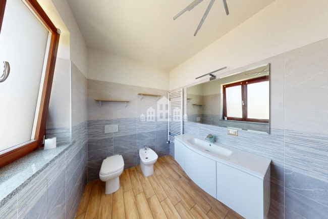 Villa semindipendente in vendita a Perosa Canavese