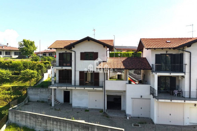 Villa semindipendente in vendita a Perosa Canavese