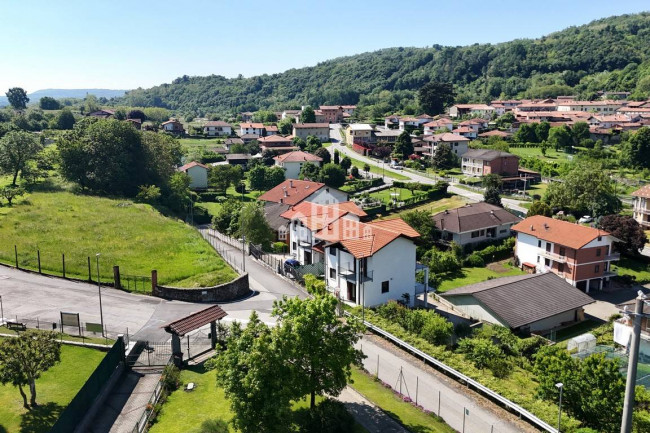 Villa semindipendente in vendita a Perosa Canavese