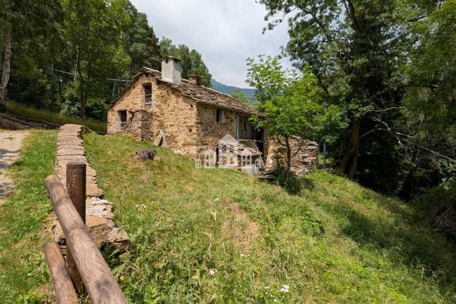 Rustico in vendita a Andrate