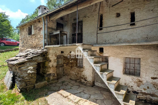 Rustico in vendita a Andrate