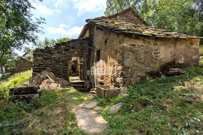 Rustico in vendita a Andrate