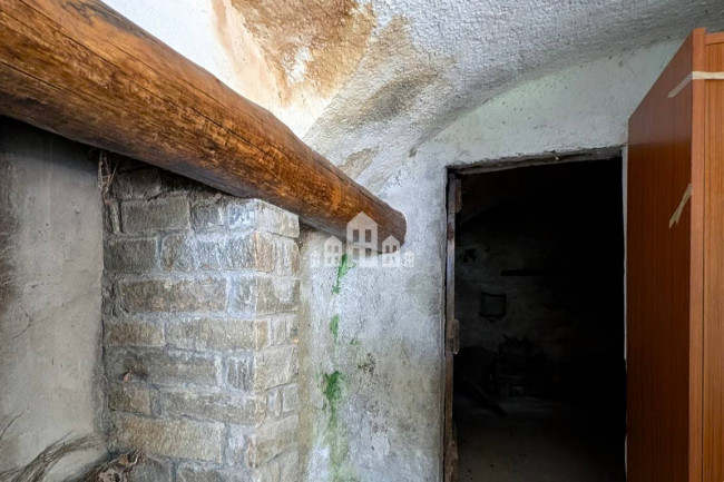 Rustico in vendita a Andrate