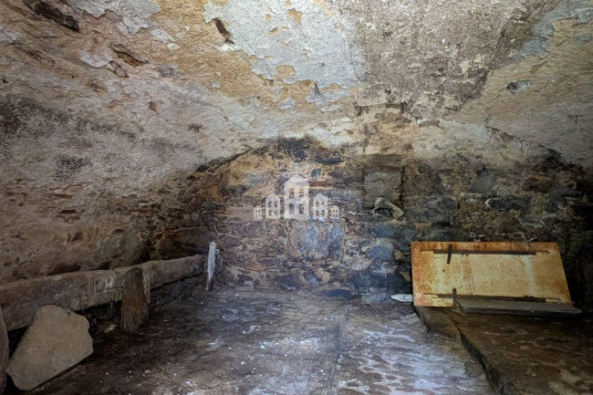 Rustico in vendita a Andrate