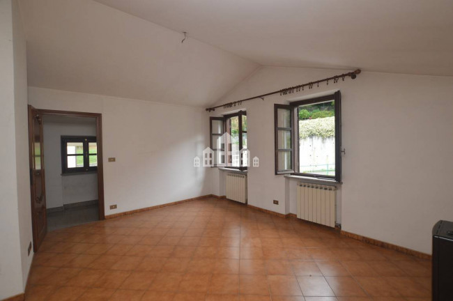 Casa singola in vendita a Pratiglione