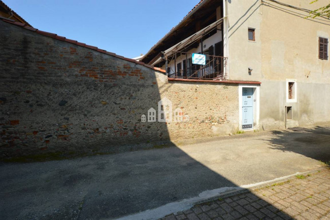 Casa semindipendente in vendita a Vestignè