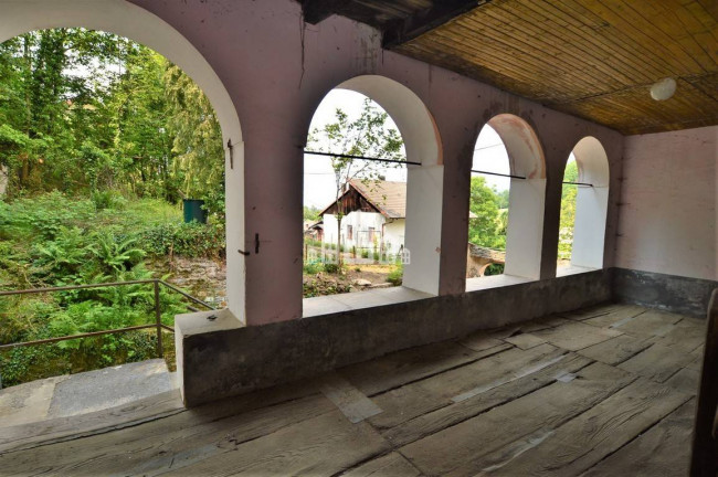 Detached house for sale in Brosso