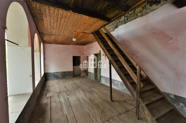 Detached house for sale in Brosso