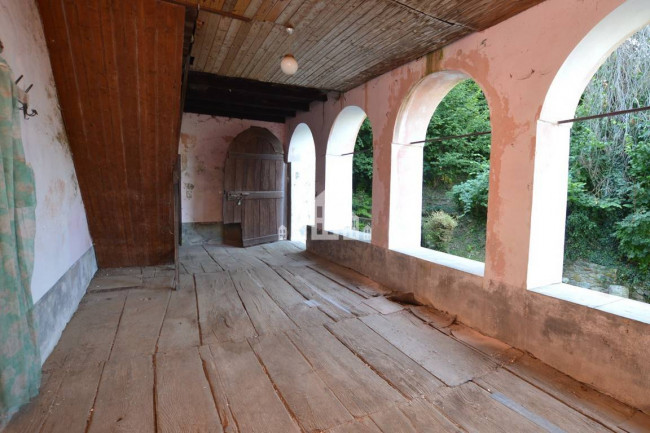 Detached house for sale in Brosso