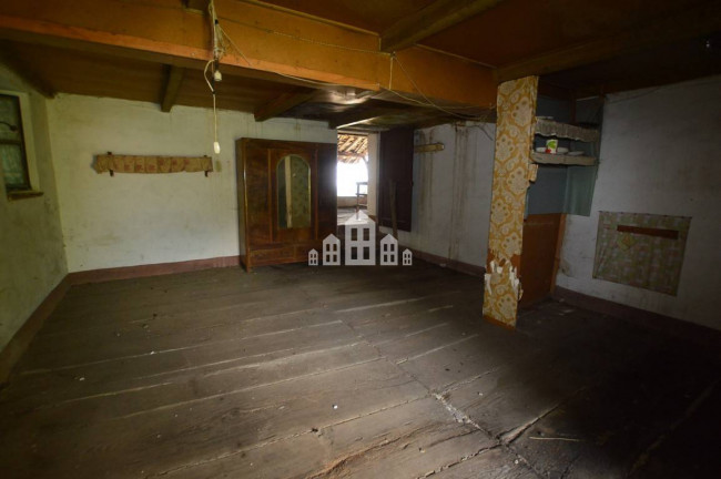 Detached house for sale in Brosso