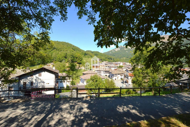 Detached house for sale in Brosso
