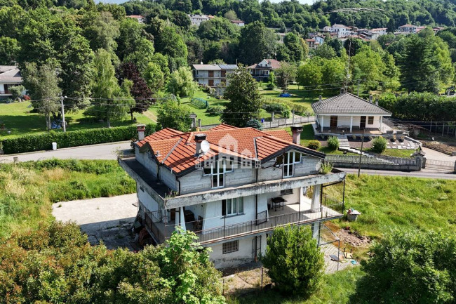 Casa indipendente in vendita a Val di Chy