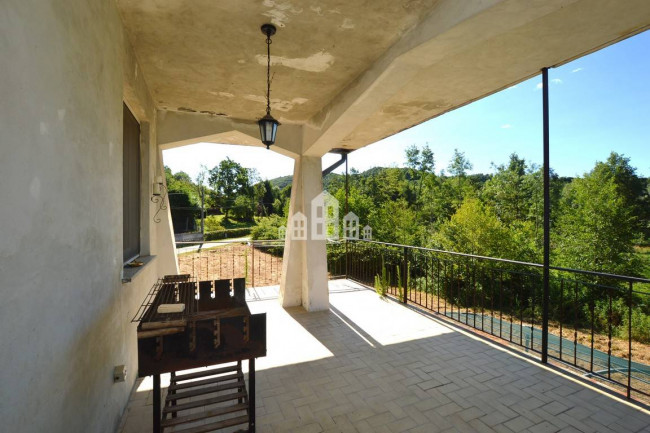 Detached house for sale in Val di Chy