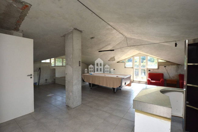 Detached house for sale in Val di Chy