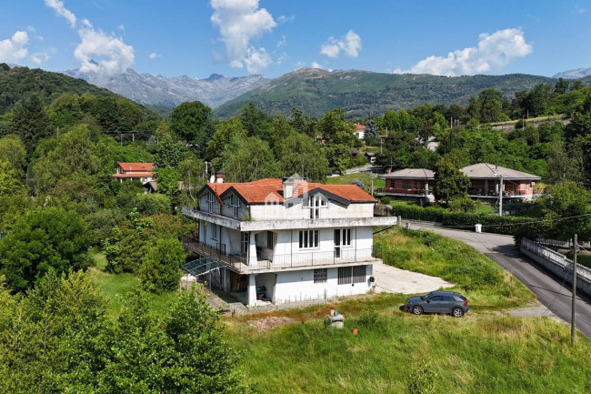 Detached house for sale in Val di Chy