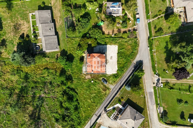 Detached house for sale in Val di Chy
