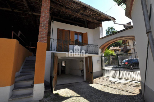 Casa semindipendente in vendita a Torre Canavese