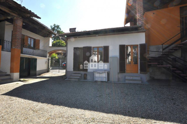 Casa semindipendente in vendita a Torre Canavese