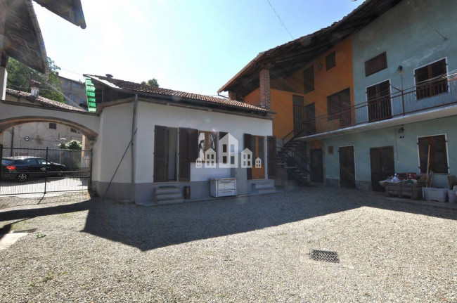 Casa semindipendente in vendita a Torre Canavese