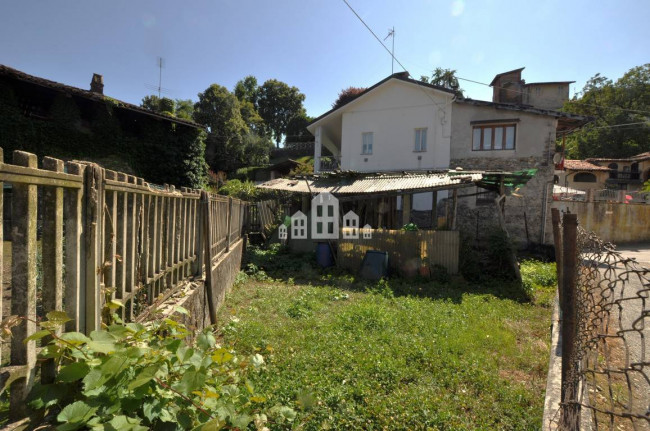 Casa semindipendente in vendita a Torre Canavese