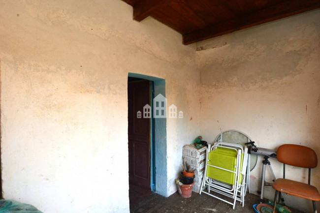 Casa semindipendente in vendita a Val di Chy