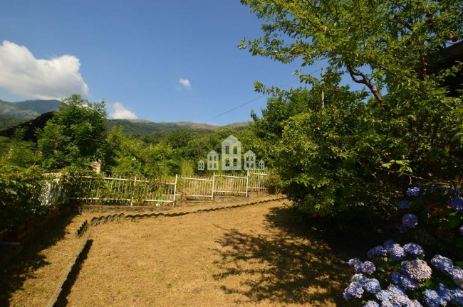 Casa semindipendente in vendita a Canischio