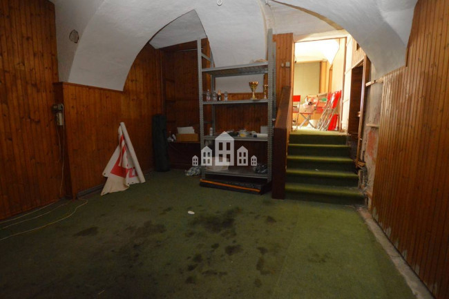 Retail space for sale in Cuorgnè