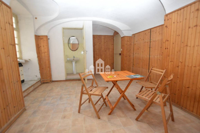 Retail space for sale in Cuorgnè