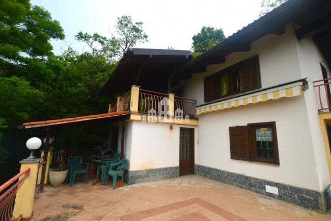 Casa indipendente in vendita a Chiesanuova