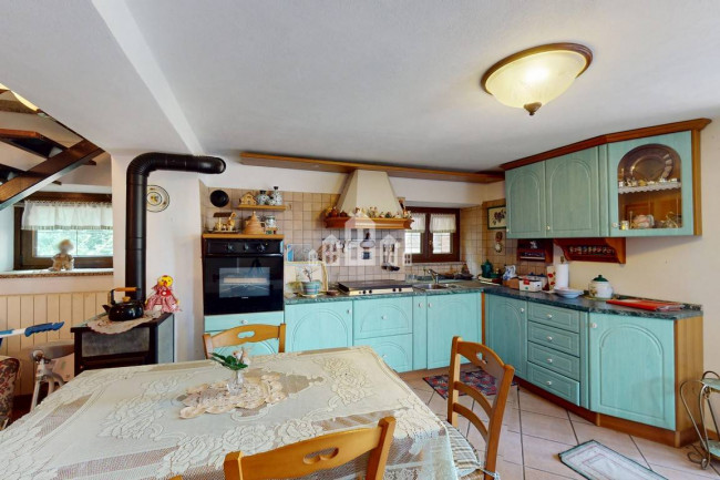 Casa indipendente in vendita a Chiesanuova