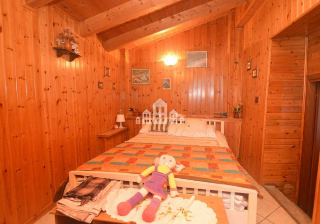 Casa indipendente in vendita a Chiesanuova