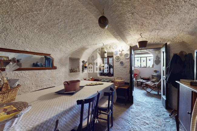 Half-duplex for sale in Andrate