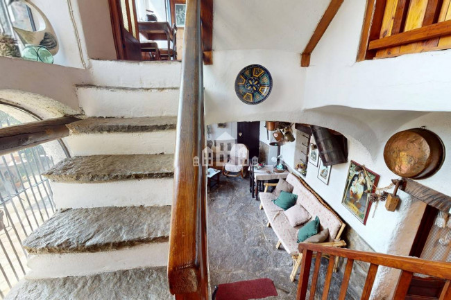 Half-duplex for sale in Andrate