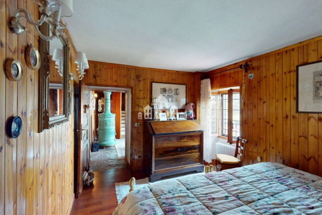 Half-duplex for sale in Andrate