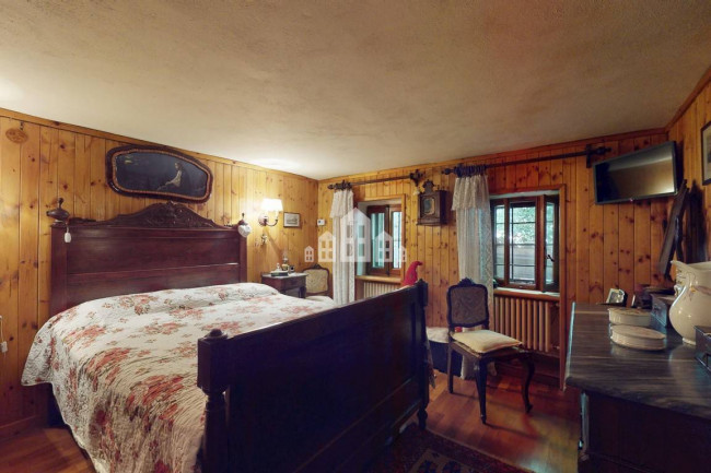 Half-duplex for sale in Andrate