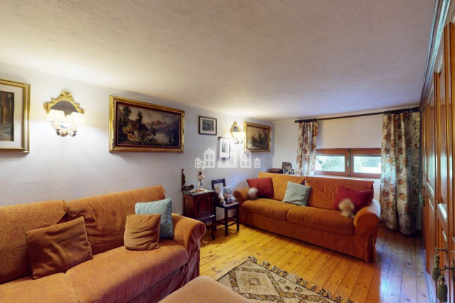 Half-duplex for sale in Andrate