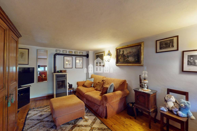 Half-duplex for sale in Andrate