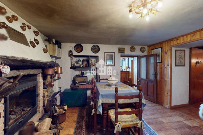 Half-duplex for sale in Andrate