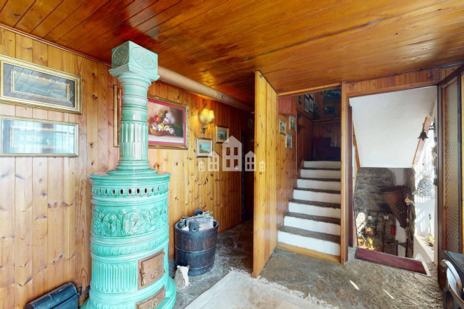 Half-duplex for sale in Andrate