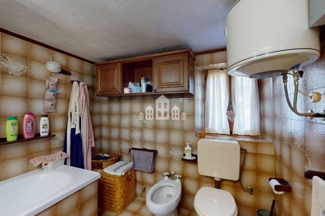 Half-duplex for sale in Andrate