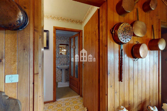 Half-duplex for sale in Andrate