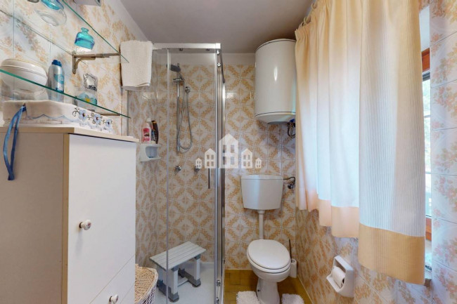 Half-duplex for sale in Andrate