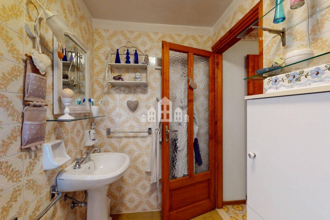 Half-duplex for sale in Andrate